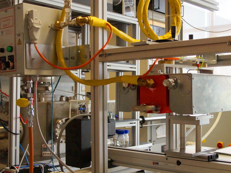 Lab scale flame treatment system Lab scale flame treatment system